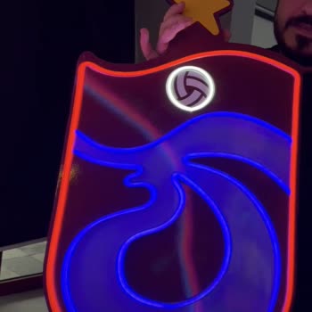 Neonbir Teslim Edilmemiş Futbol Logosu Siparişi Ve Yanıltıcı İddialar