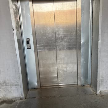 Osmangazi Botanik Park Alt Geçidindeki Asansörlerin Arızası Engelliler İçin Tehlike