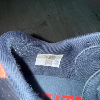 Marka Outlet Online Adidas Orijinal Olduğu Söylenen  Ayakkabı İçin 3.750 TL İade Talebi