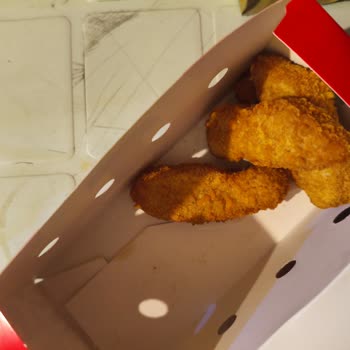 Arby's Şubesinde Yağ Değişimi Yapılmadığı İçin Ürünler Tüketilemez