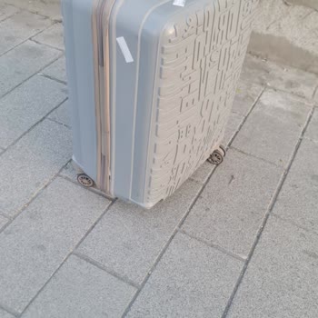 Havaist Personeli Bagajı Sertçe Bıraktı ve Tutanak Kesmeyi Reddetti