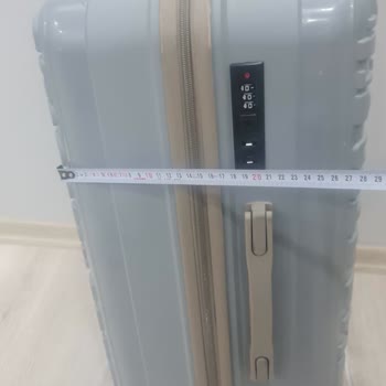 Havaist Personeli Bagajı Sertçe Bıraktı ve Tutanak Kesmeyi Reddetti