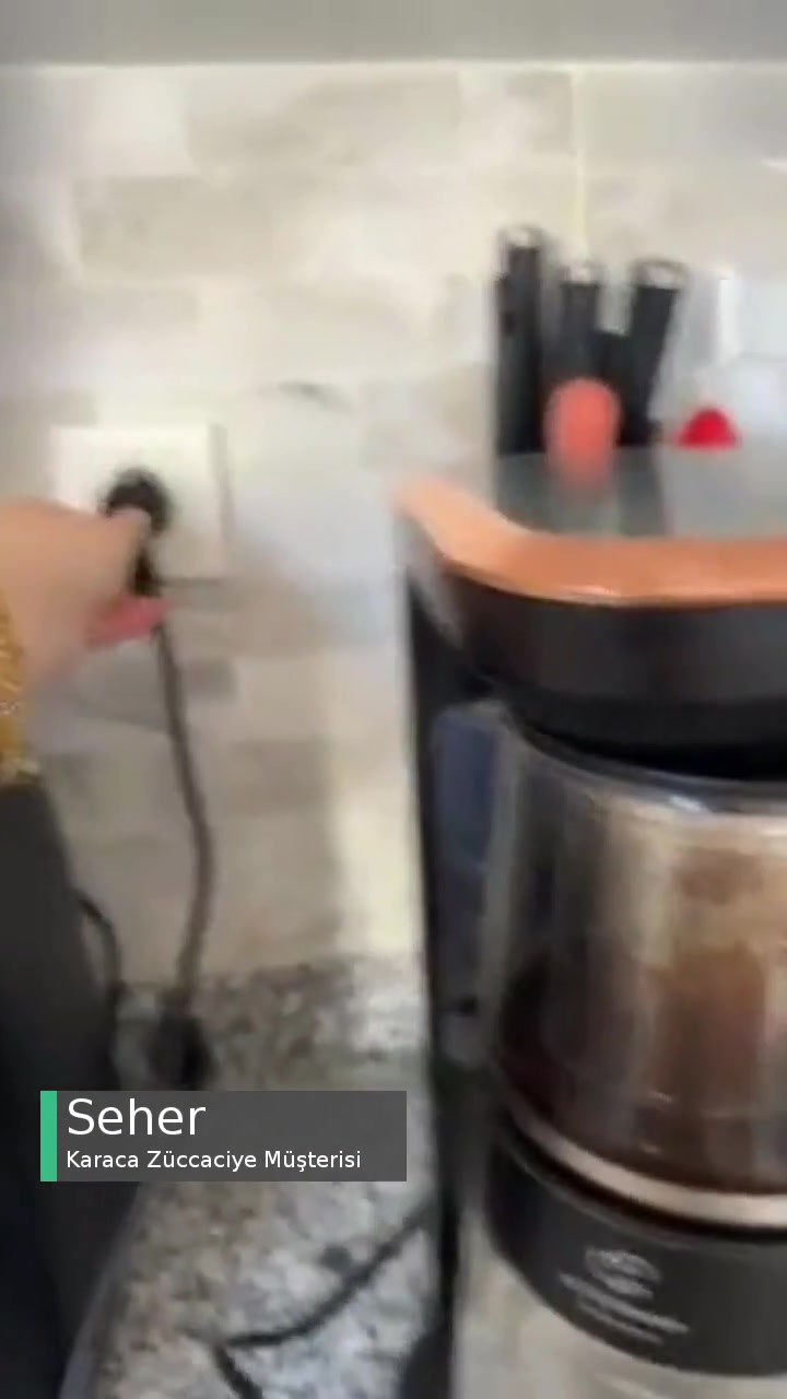 Karaca Züccaciye Lütfen Sorunumu Çözün videonun kapak resmi