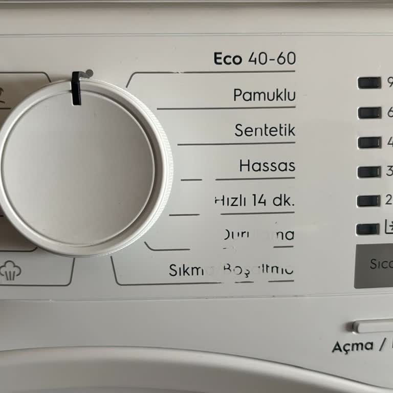 Panel Yazıları Silindi, Servis Kullanıcı Hatası İddia Etti