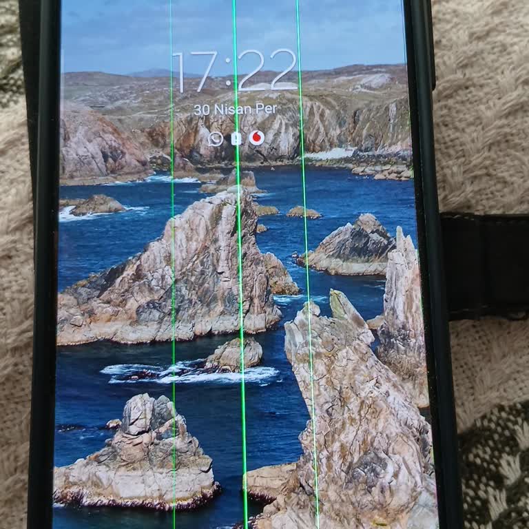 Samsung M52 Ekranındaki Yeşil Çizgi Hatası Ücretsiz Değiştirilmedi
