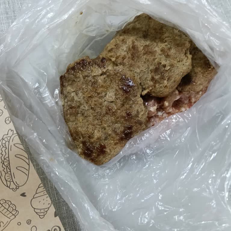 Anpa Gros Çam Sakura Şubesinde Satın Alınan Bozuk Kıyma İçin İade Talebi