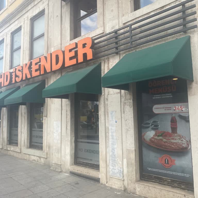 Kadıköy HD İskender Şubesinde 45 Dakika Süren Sipariş Almama Ve Çalışan İlgisizliği