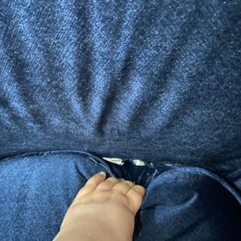 İstikbal Beylikdüzü Koltuk Takımı Ve Yemek Masası Hızla Deforme Oldu, Servis Yanıt Vermedi