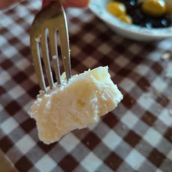 Ada Gross Market'te Tulum Peynirinde Kıl Çıkması