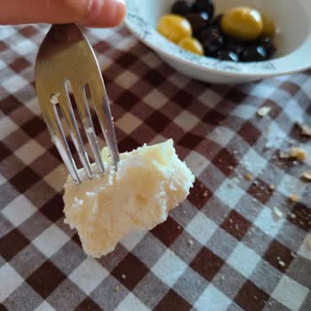 Ada Gross Market'te Tulum Peynirinde Kıl Çıkması