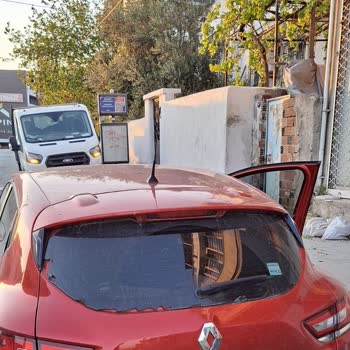 Aksigorta, Cam Hasarım İçin Belediyeyi Şikayet Etmemi Şart Koşuyor