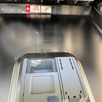 Arçelik Bulaşık Makinesinde Deterjan Artıkları Ve Kurutma Eksikliği