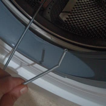 Vestel CMI 96301 Kapı Lastiği Yırtılması Ücretsiz Onarım Gerekiyor