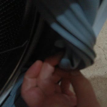 Vestel CMI 96301 Kapı Lastiği Yırtılması Ücretsiz Onarım Gerekiyor