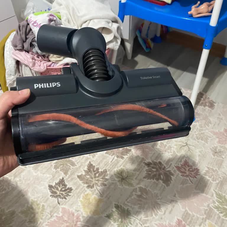 Philips 8000 Dik Süpürge Fırça Dönmediği İçin Hayal Kırıklığı Ve Garanti Değişim Talebi