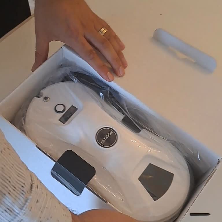 Kochler'den Siparişte Eksik Akıllı Cam Silme Robotu Ve İade Talebi