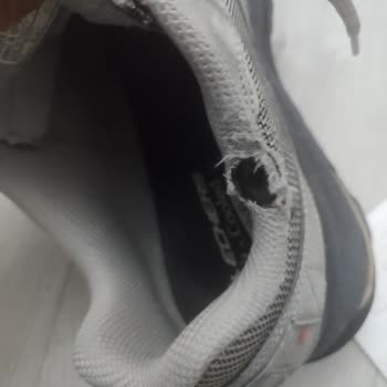 Skechers Ayakkabısının Kısa Sürede Bilek Bölümünde Yırtılması Ve Reddedilen İade Talebi