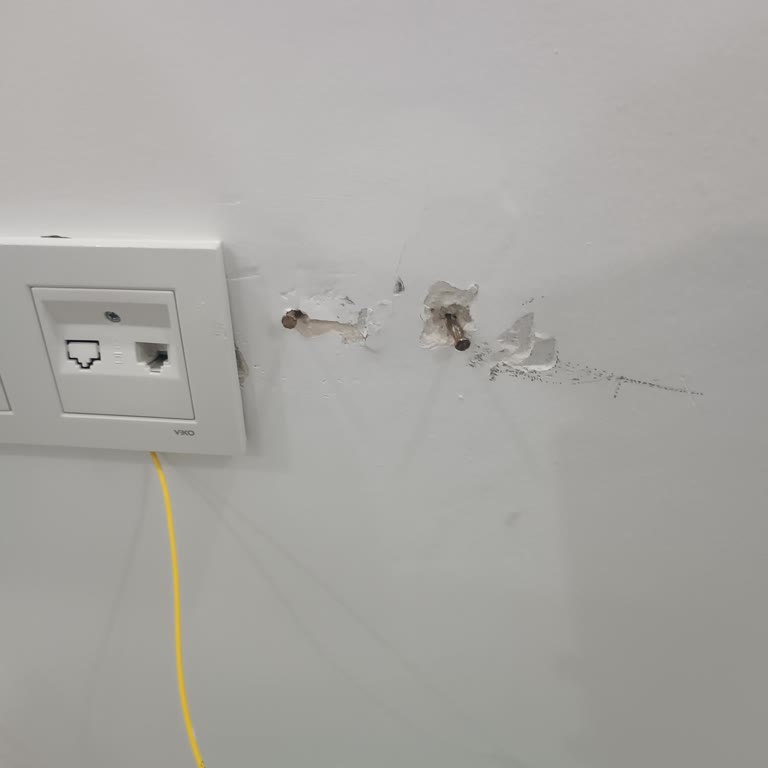 Fiber Kurulumunda Duvar Hasarı Ve Onarım Talebi