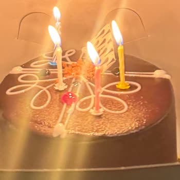 Sağlık Riski Taşıyan Alüminyum Benzeri Sert Cisimli Çikolatalı Pasta