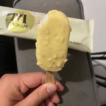 I Face Contaminated Magnum Ice Cream with Hair in Chocolate Coating