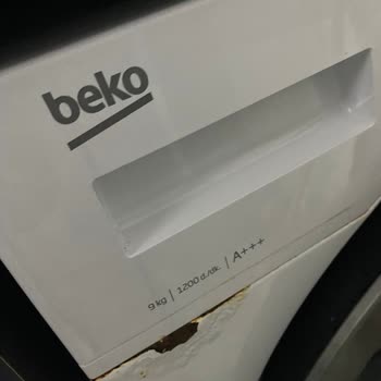 Elektrik Çarpması Ve Renk Solması Sorunu Yaşayan Beko Çamaşır Makinesi