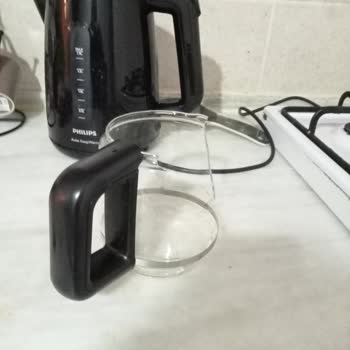 Philips Çaycının Kendiliğinden Çatlaması Garanti Kapsamında Değişim Talebi