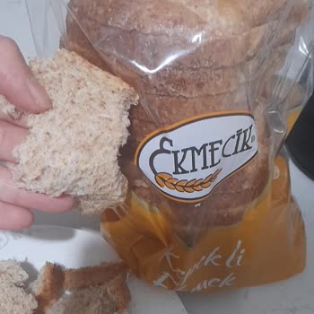 Ekmecik Kepek Ekmeğinde Talaş Benzeri İnce Çubuklar Bulundu
