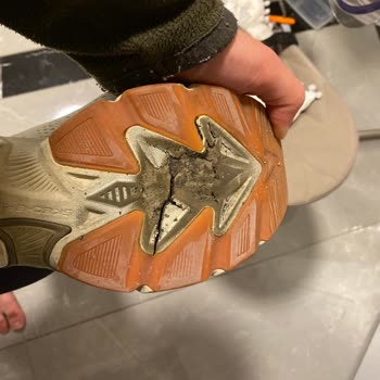 Skechers Ayakkabısının Tabanı 6 Ayda Çatladı Ve Garanti Reddi Haksızlığı