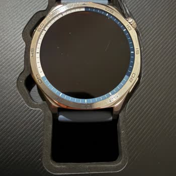 Huawei Watch GT 5 LED Ekran Arızası Garanti Dışı Sayıldı Üst Cam Çizikleri Bahane Edildi