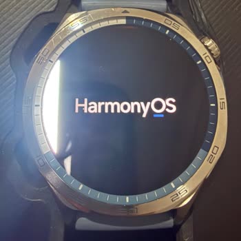 Huawei Watch GT 5 LED Ekran Arızası Garanti Dışı Sayıldı Üst Cam Çizikleri Bahane Edildi