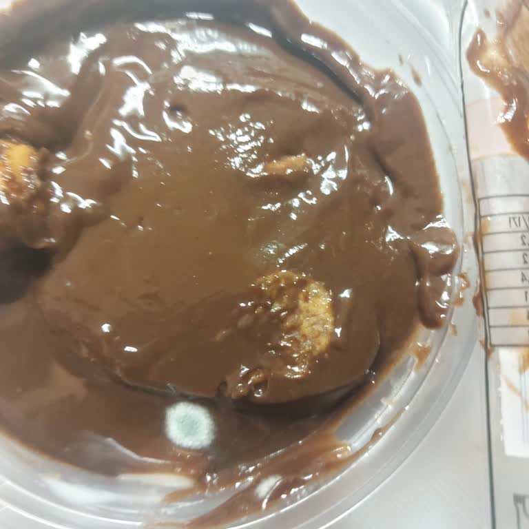 Küflü Profiterol Şikayeti Ve Soğuk Zincir Kontrolü Talebi