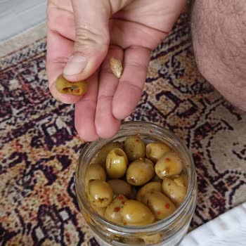 BİM’den İnci Çekirdeksiz Zeytininde Çekirdek Sorunu