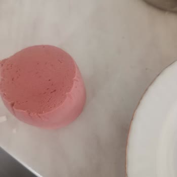 Küflü Salam Ve Açık Paket: Denetimlerin Artırılması Gerekiyor