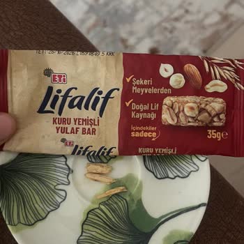 Eti Lifalif Kuru Yemişli Yulaf Barında Tahta Parçaları Keşfedildi