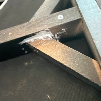 Yıldız Home Sandalyelerindeki Sürekli Sallanma Ve Yetersiz Onarım
