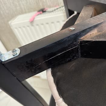 Yıldız Home Sandalyelerindeki Sürekli Sallanma Ve Yetersiz Onarım