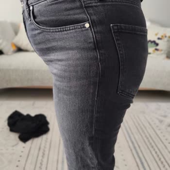 Defolu Kot Pantolonun Değişimi Reddedildi, 2 Ay Bekleyiş Ve Çözüm Yok