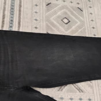 Defolu Kot Pantolonun Değişimi Reddedildi, 2 Ay Bekleyiş Ve Çözüm Yok