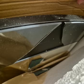 Kırık Şifonyer Aynası Değişimi İçin 21 Günlük Gecikme