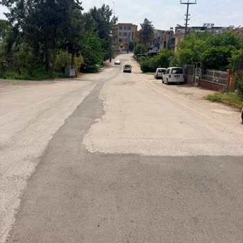 Yüzüncüyıl Mahallesinde Aşırı Hız Ve Hız Düşürücü Önlem Eksikliği
