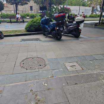 Antalya Cumhuriyet Meydanı'nda Motosiklet Ve Bisiklet Parkına Yönelik Eşitsiz Denetim Şikayeti