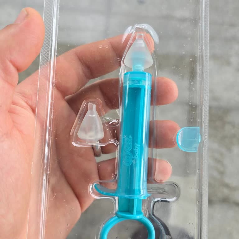 E-Bebek'ten Kırık Şırınga Burun Yıkama Aparatı İçin Değişim Talebi