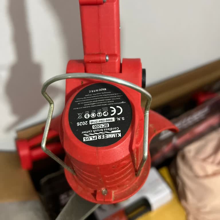 Tek Kullanımdan Sonra Çalışmayan Çim Biçme Makinesi İçin Değişim İsteği