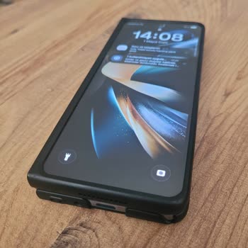 Garanti Süresi Önceden Başlatılmış Sıfır Samsung Galaxy Z Fold4 Satışı