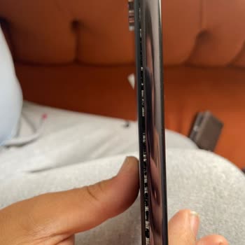 Yenilenmiş Samsung S23 Ultra Arka Kapağı Kendiliğinden Ayrıldı, Getmobil'den Cevap Yok