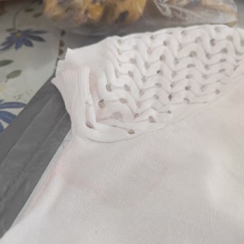 İnce Topuk'ta Ceketten Gelen Boya Nedeniyle Bluzun İadesi Reddedildi Ve Kargo Ücreti Kesildi