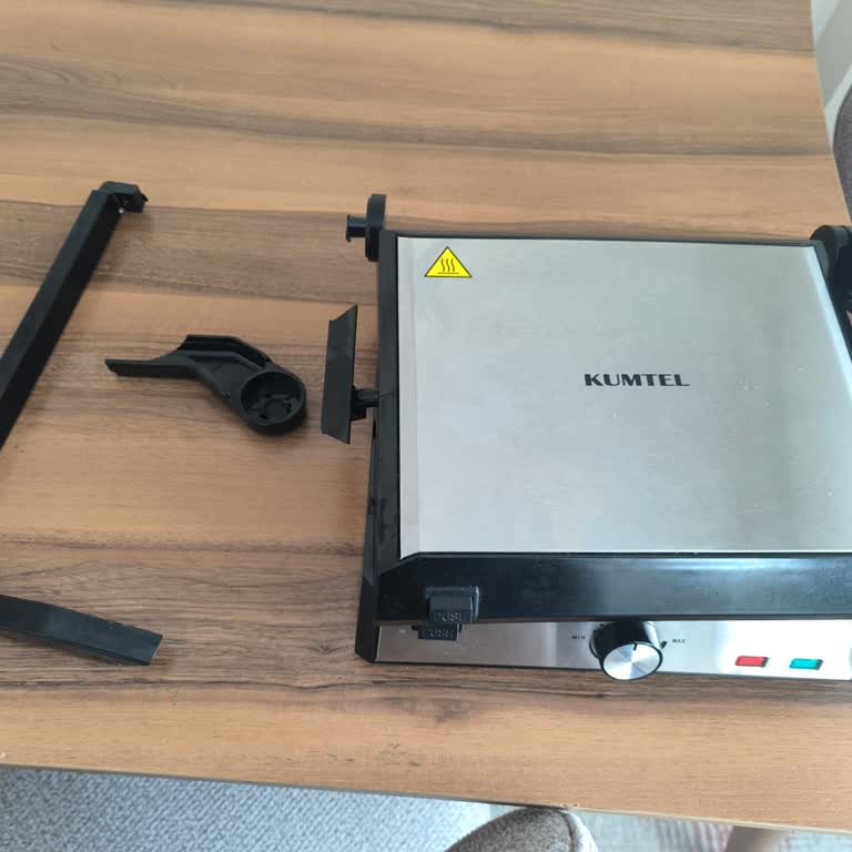 Kumtel Tost Makinesinin Kol Kısmının Kırılması Ve Garanti Talebi