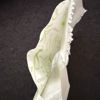 Kotex Günlük Pedinde Sarı Leke Hijyen Ve Sağlık Endişesi