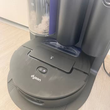 Dyson Spot Scrub Ai Robotunda Üretim Hatası Ve Karanlıkta Navigasyon Sorunu