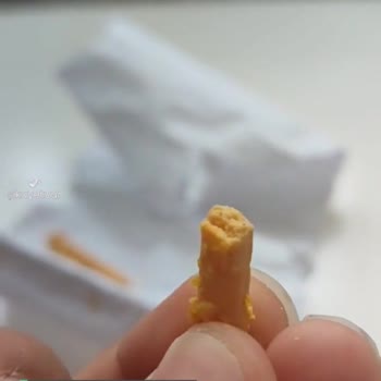 Eti Crax İçinden Kıl Çıkması!